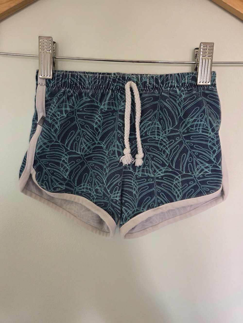 Keiki Elements Monstera Leaf Navy Shorts- 2T